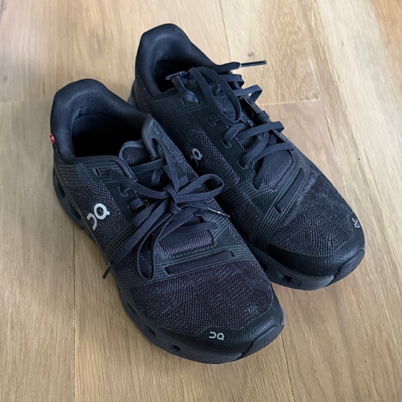 On Running Cloudtec Sneakers - Picture 1 of 5